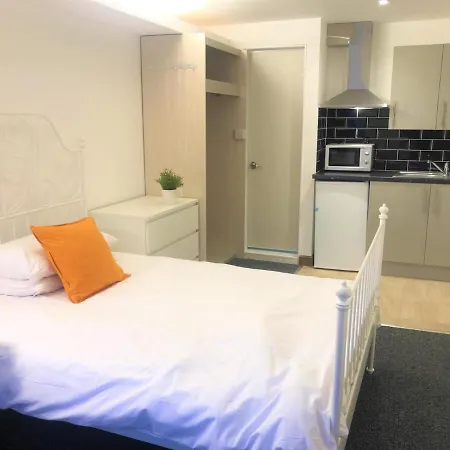 Bed & Breakfast Field House 3*
