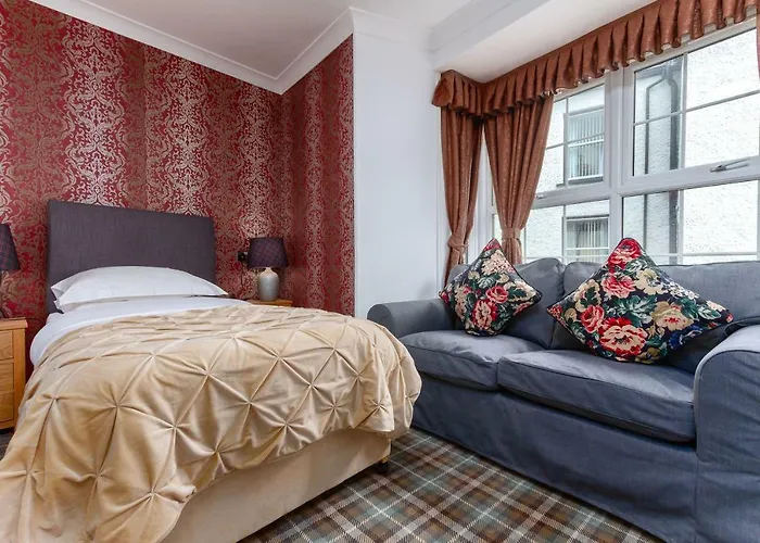 Bed & Breakfast Field House 3*