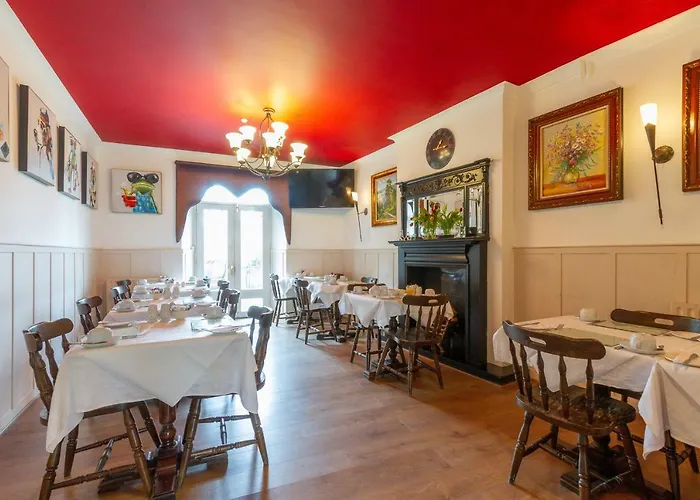 Bed & Breakfast Field House 3*